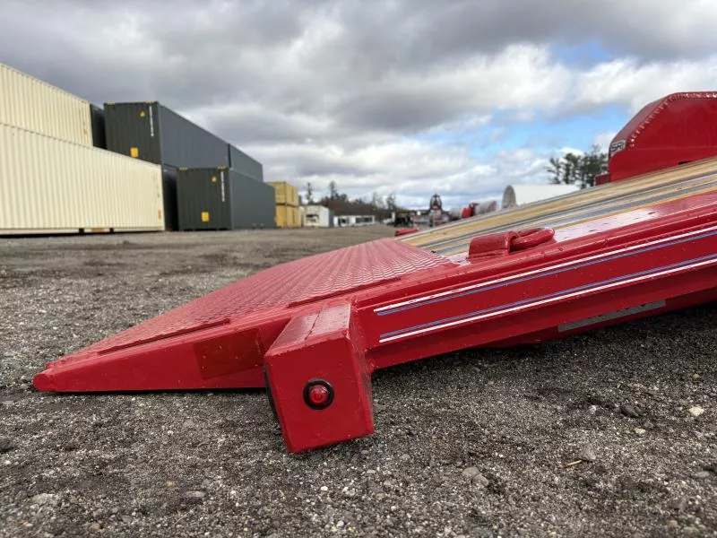 new Equipment / Flatbed Trailers Diamond C Trailers  for sale, in Turner, ME Thumbnail 14