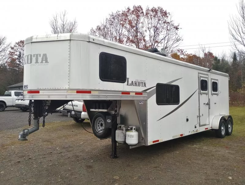 used Horse Trailers Lakota  for sale, in Manchester, ME Thumbnail 18