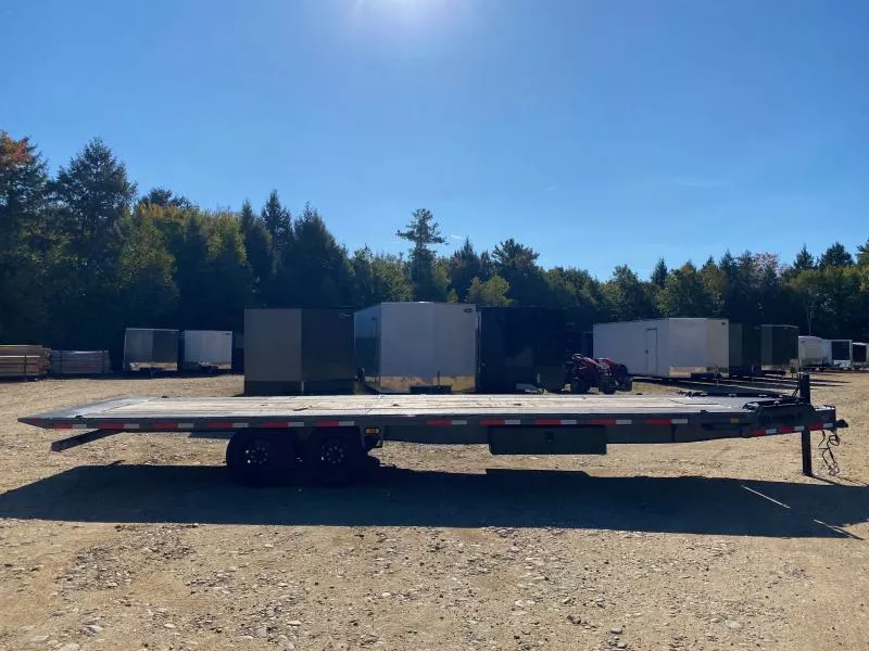 used Equipment / Flatbed Trailers Diamond C Trailers  for sale, in Loudon, NH Thumbnail 9