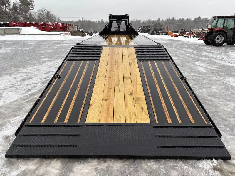 new Equipment / Flatbed Trailers Diamond C Trailers  for sale, in Turner, ME Thumbnail 9