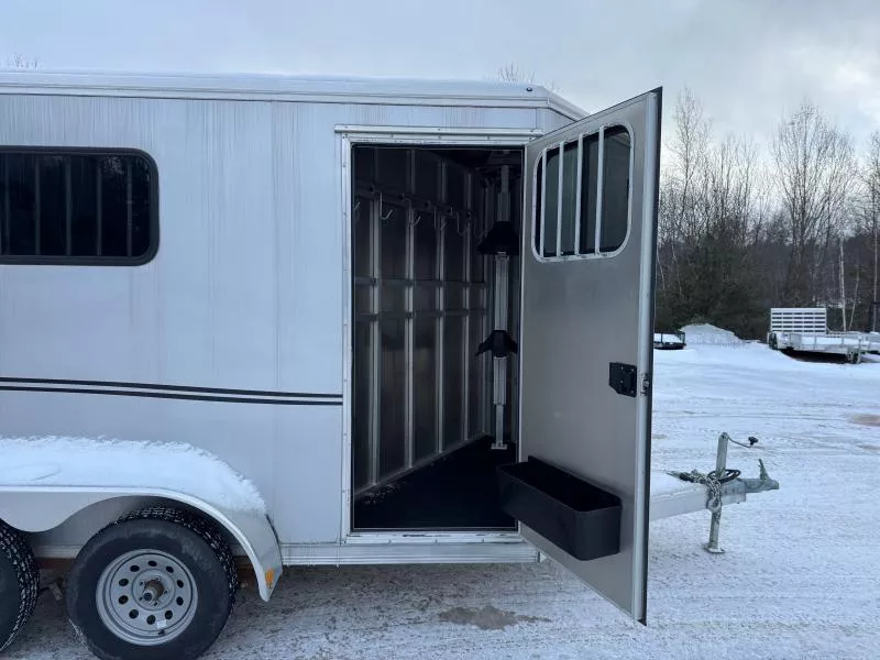 used Horse Trailers Frontier Trailers Other for sale, in Loudon, NH Thumbnail 19