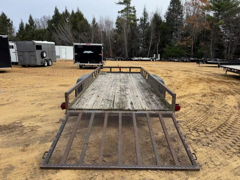 used Equipment / Flatbed Trailers Diamond C Trailers  for sale, in Loudon, NH Thumbnail 10
