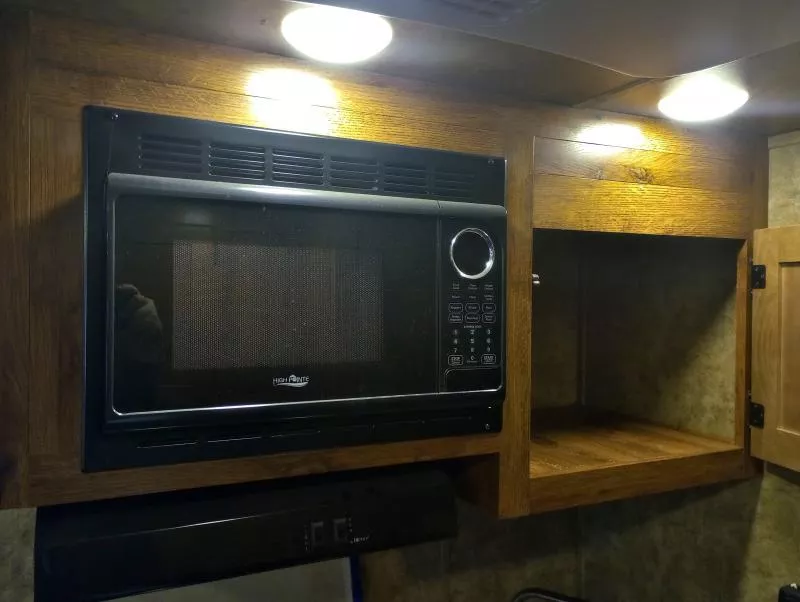 used Horse Trailers Lakota  for sale, in Manchester, ME Thumbnail 9