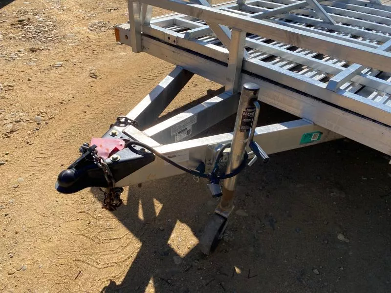 used Equipment / Flatbed Trailers Nitro  for sale, in Loudon, NH Thumbnail 15