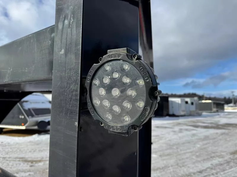 used Equipment / Flatbed Trailers Diamond C Trailers  for sale, in Loudon, NH Thumbnail 16