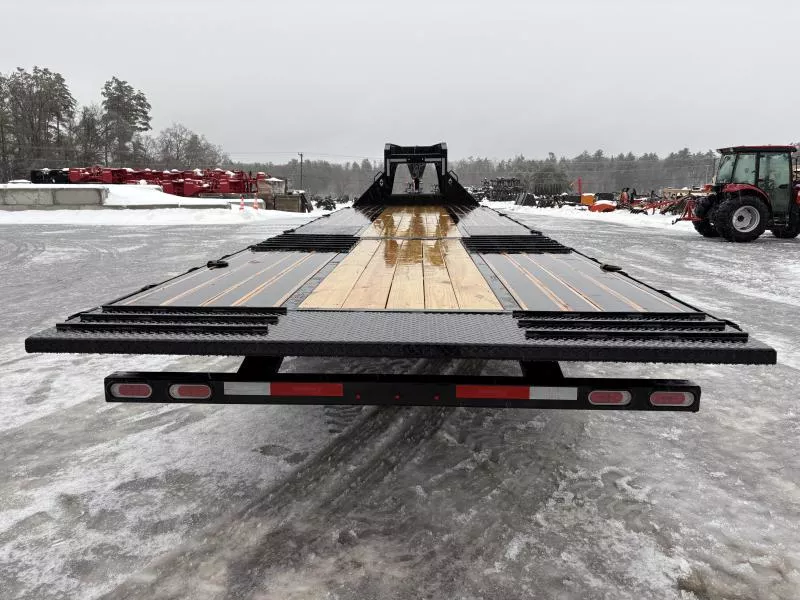 new Equipment / Flatbed Trailers Diamond C Trailers  for sale, in Turner, ME Thumbnail 4