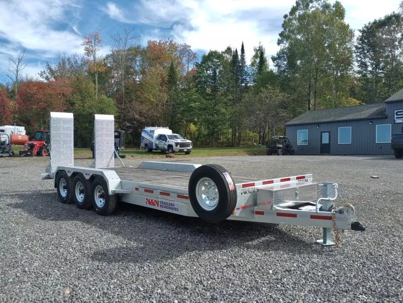 2025 N&N Trailers 7x22 22.5K Galvanized Tri-Axle Equipment Trailer w/HD Stand-Up Ramps, Toolbox, HD D-Rings, Spare Tire