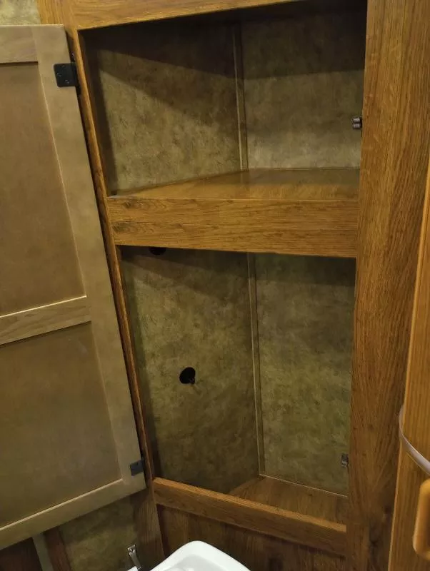 used Horse Trailers Lakota  for sale, in Manchester, ME Thumbnail 14