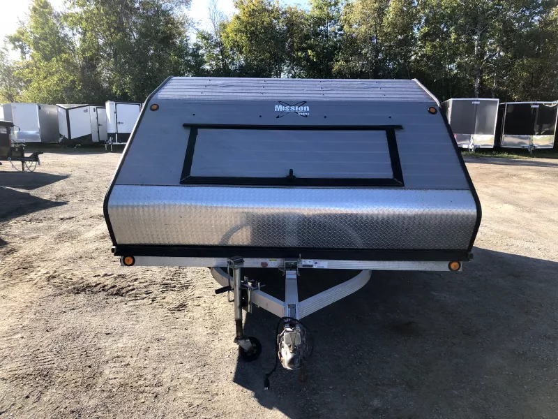 2010 Triton Trailers 101x10 Aluminum 2K Clamshell Snowmobile Trailer w/Mats & Guides