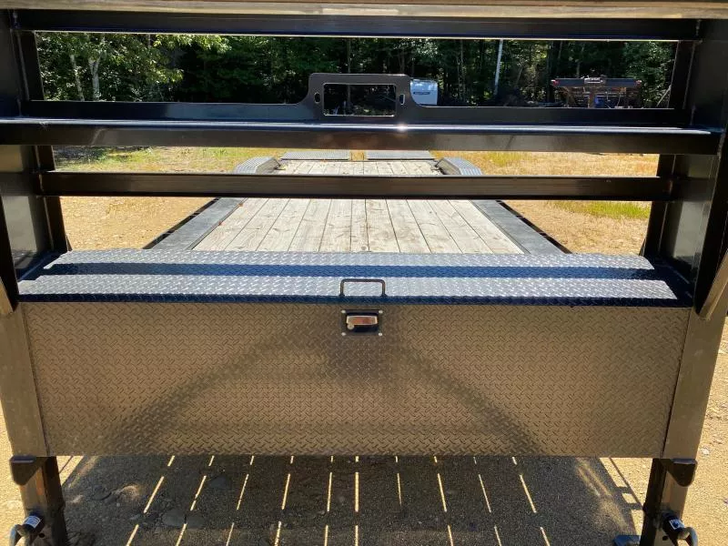 used Equipment / Flatbed Trailers MAXX-D  for sale, in Loudon, NH Thumbnail 14