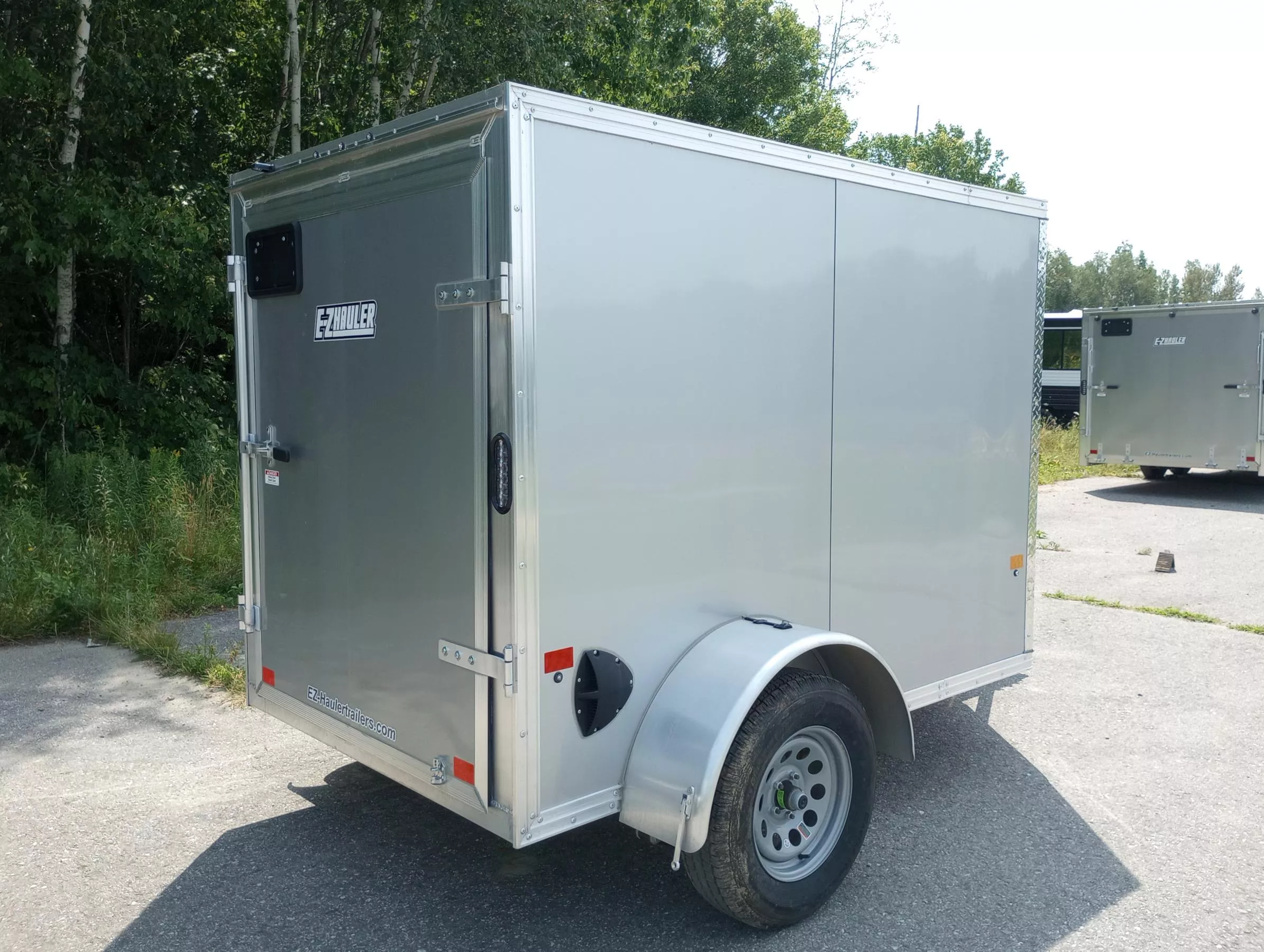2025 E-Z Hauler 5x8 Aluminum Enclosed Cargo w/Single Barn Door in