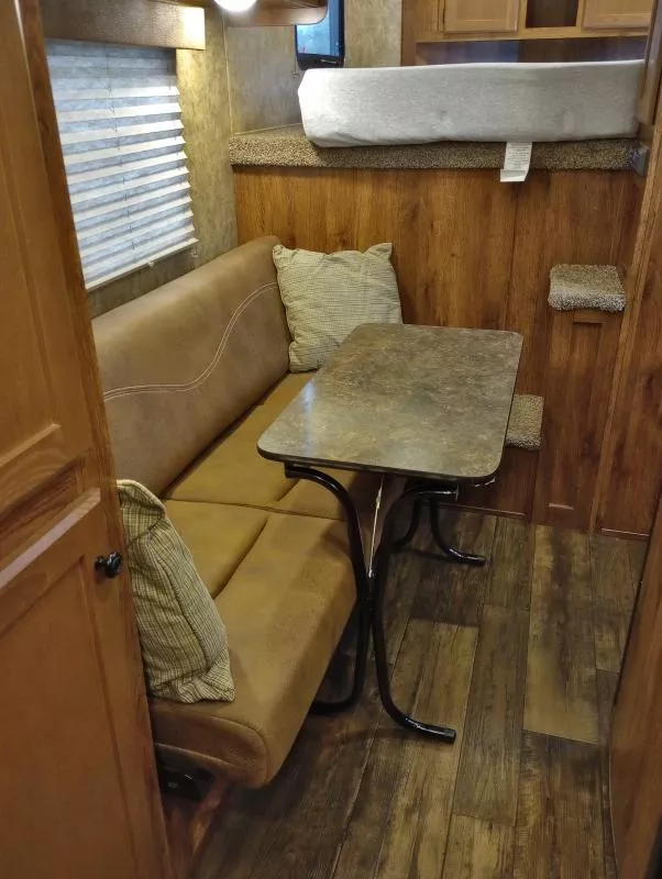 used Horse Trailers Lakota  for sale, in Manchester, ME Thumbnail 3