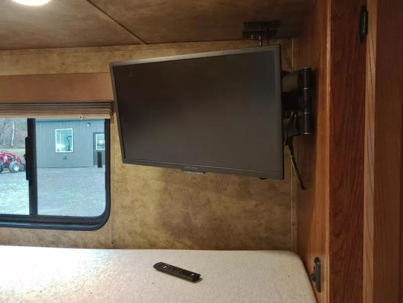 used Horse Trailers Lakota  for sale, in Manchester, ME Thumbnail 10