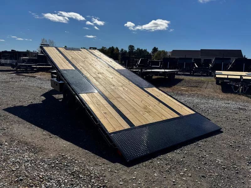 new Equipment / Flatbed Trailers Diamond C Trailers  for sale, in Loudon, NH Thumbnail 2
