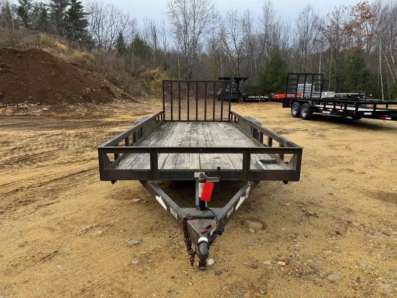 used Equipment / Flatbed Trailers Diamond C Trailers  for sale, in Loudon, NH Thumbnail 3