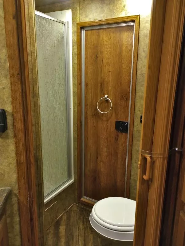 used Horse Trailers Lakota  for sale, in Manchester, ME Thumbnail 11