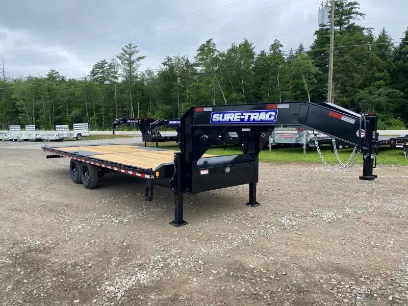 2026 Sure-Trac 8.5x24 Gooseneck 15K Power Tilt Deckover Equipment Trailer w/Hydraulic Jacks