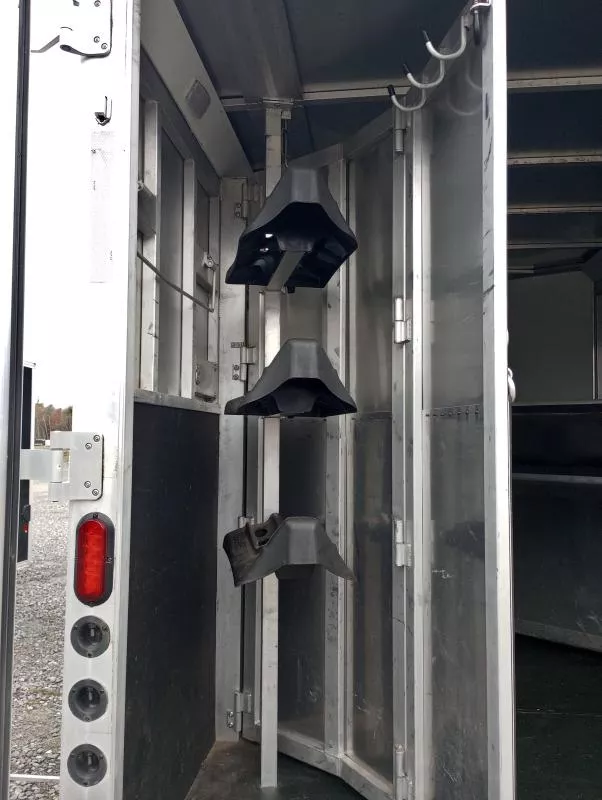 used Horse Trailers Lakota  for sale, in Manchester, ME Thumbnail 22