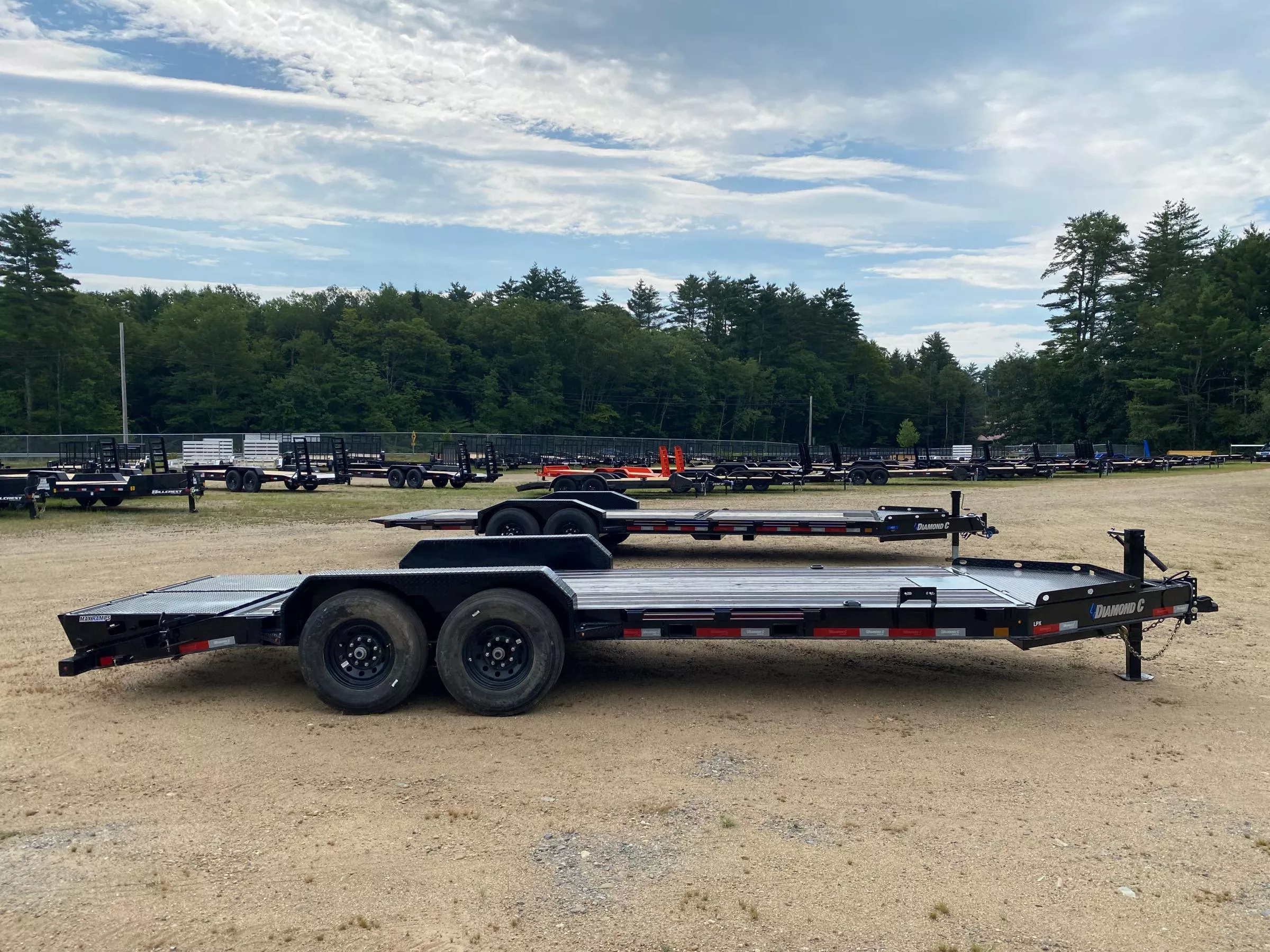 2024 Diamond C Trailers 7x20 Powder Coated 14.9K Lowpro Equipment Trailer w/Max Ramps SqiZ0Kngszi