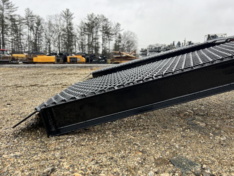 new Equipment / Flatbed Trailers Diamond C Trailers  for sale, in Turner, ME Thumbnail 12