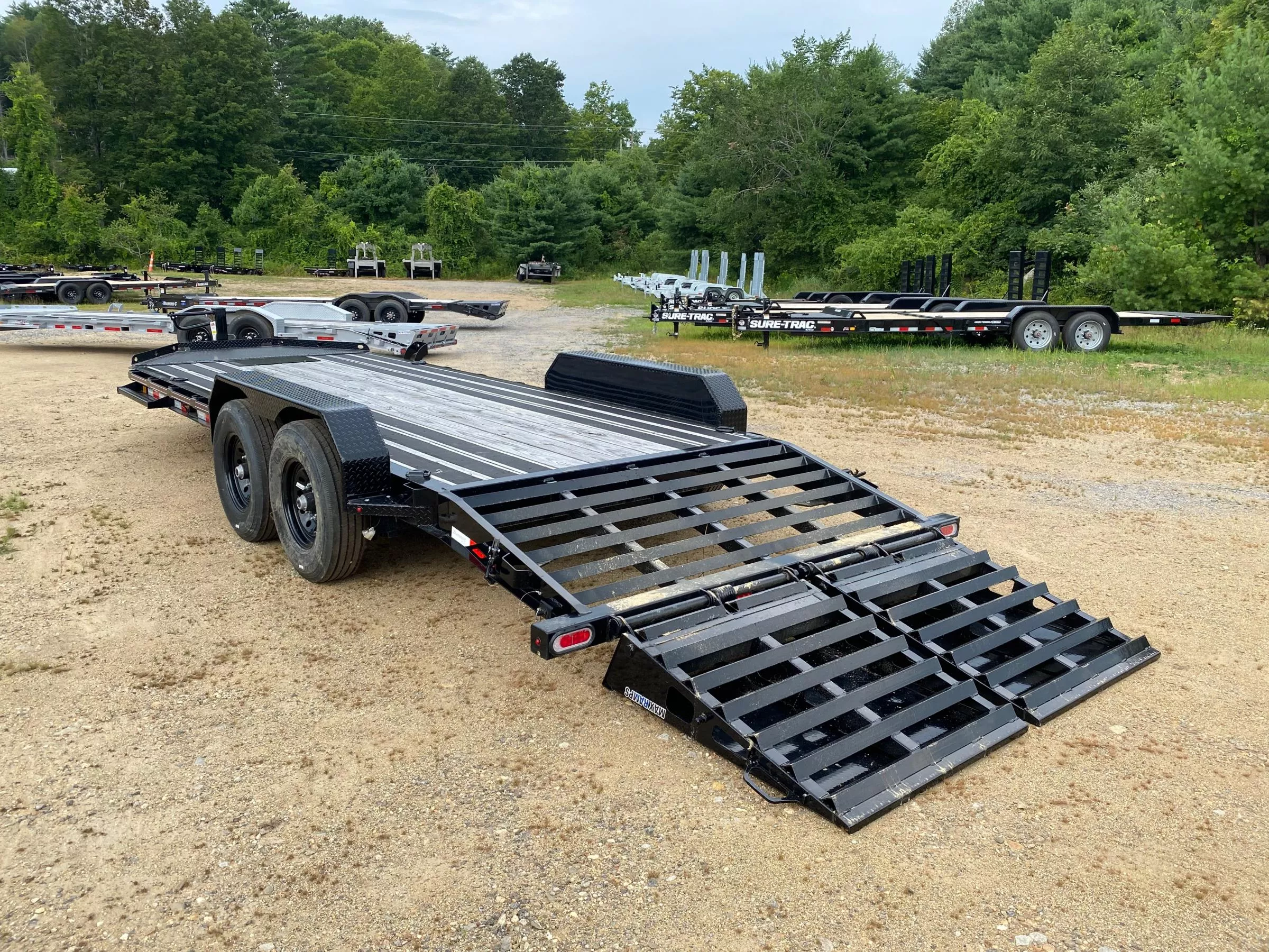 2024 Diamond C Trailers 7x20 Powder Coated 14.9K Lowpro Equipment Trailer w/Max Ramps LwHRCqd86sk0