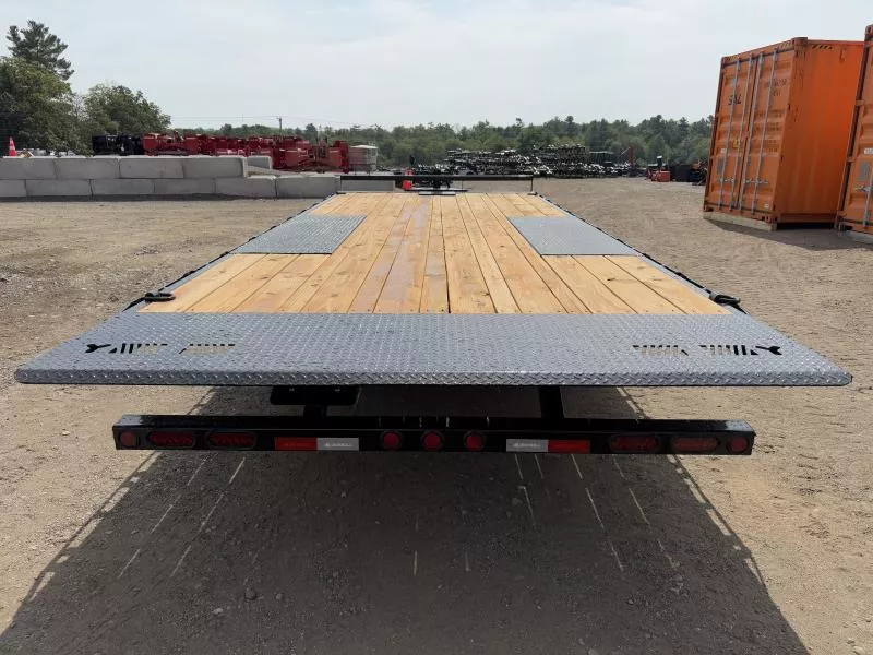 new Equipment / Flatbed Trailers Iron Bull  for sale, in Turner, ME Thumbnail 5