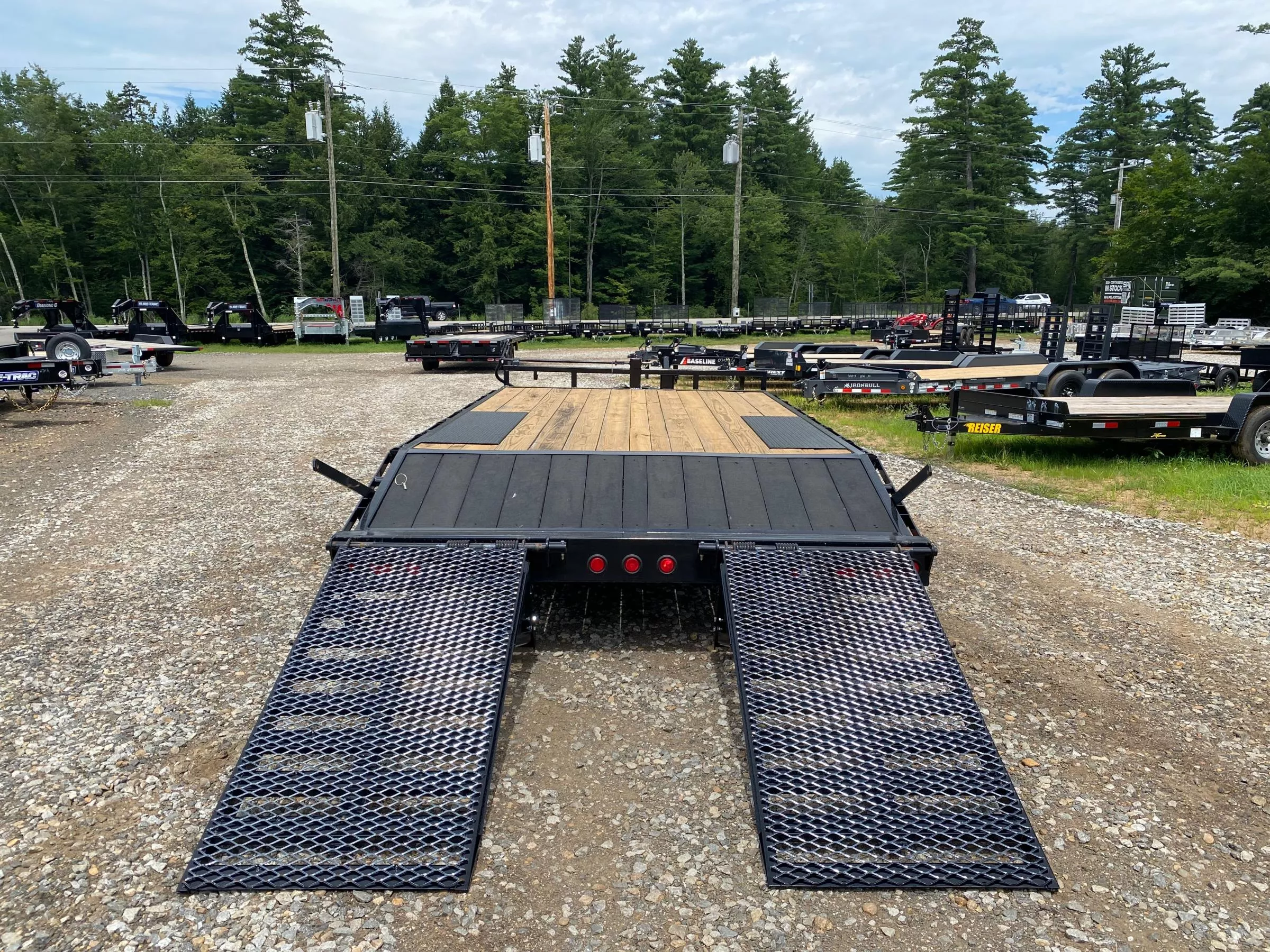 2024 PJ Trailers 8.5x13+3 Powder Coated 12K Deckover Equipment Trailer w/Full Width Ramps Vkv8F62wf139