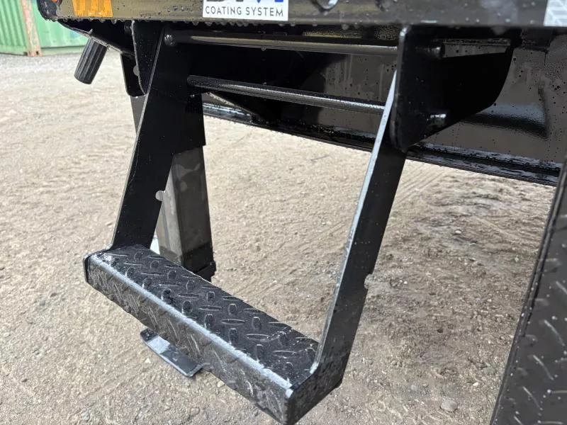 new Equipment / Flatbed Trailers Diamond C Trailers  for sale, in Turner, ME Thumbnail 17