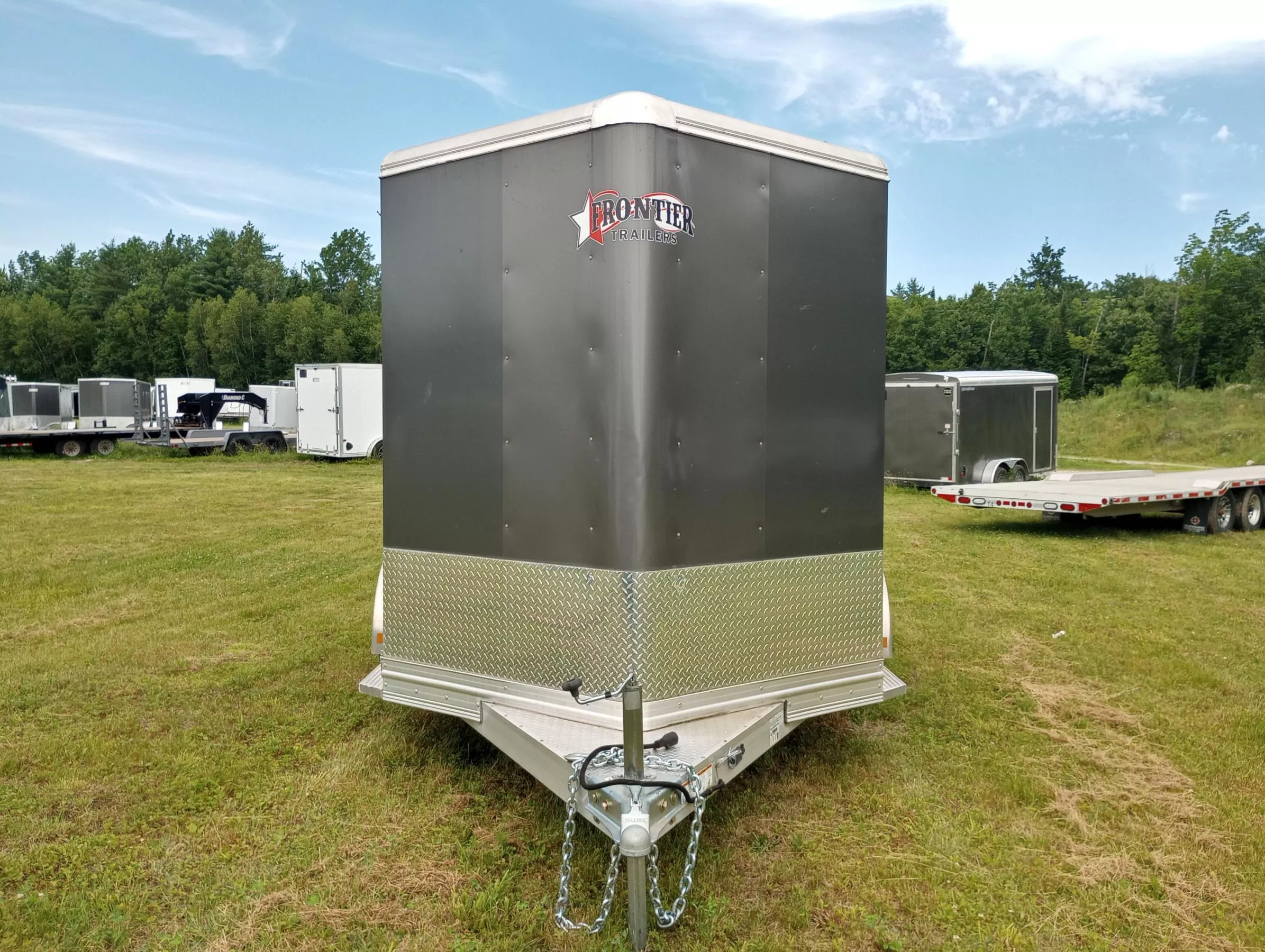 2022 Frontier Trailers Strider Series Aluminum 2 Horse Combo/Slant Load w/Front Tack, Torsion Axles, Spare Tire P4q5cuod5o7u
