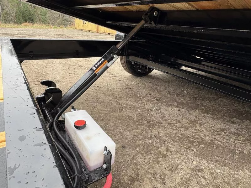 new Equipment / Flatbed Trailers Diamond C Trailers  for sale, in Turner, ME Thumbnail 10