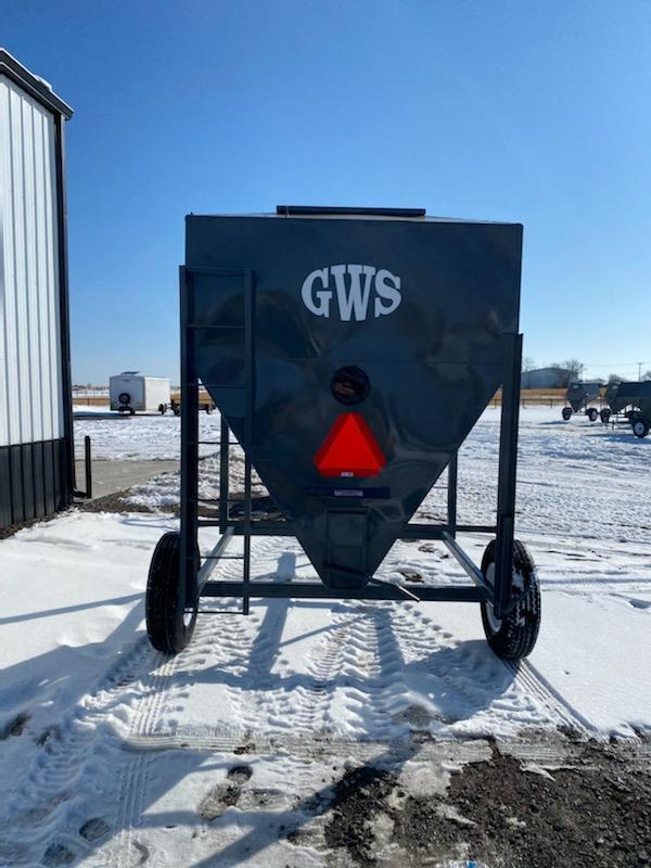 NEW GWS 3 Ton Feed Buggy | B\u0026C Trailer 