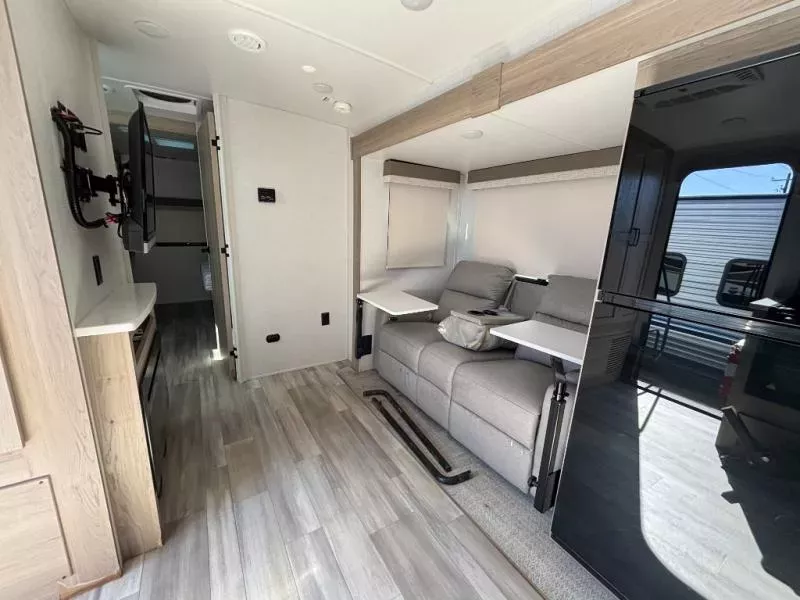 used Travel Trailers Forest River Flagstaff Micro Lite for sale, in Donna, TX Thumbnail 5