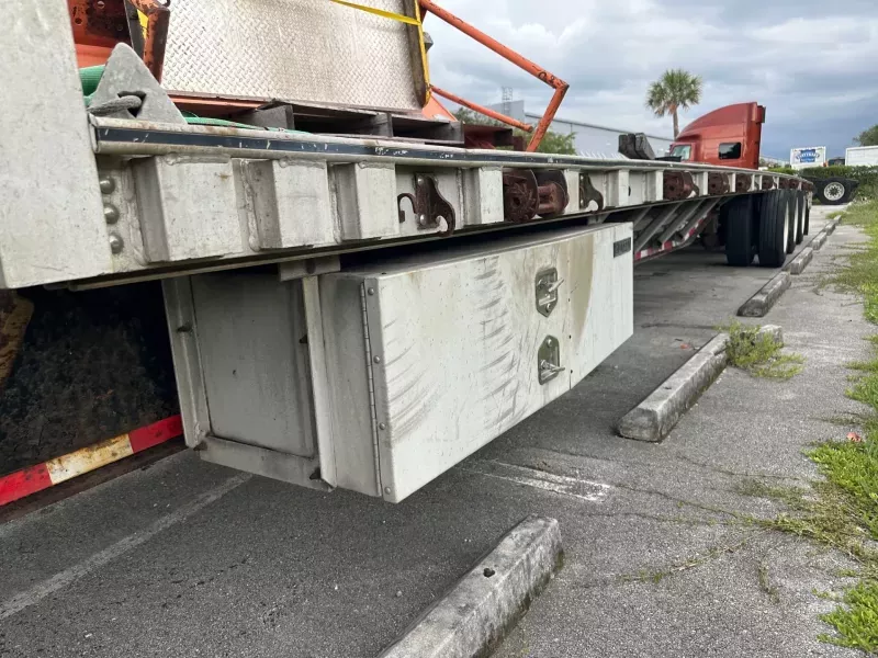 used Low Boy / Drop Deck Semi Trailers Wilson Trailer Company  for sale, in Miami, FL Thumbnail 8