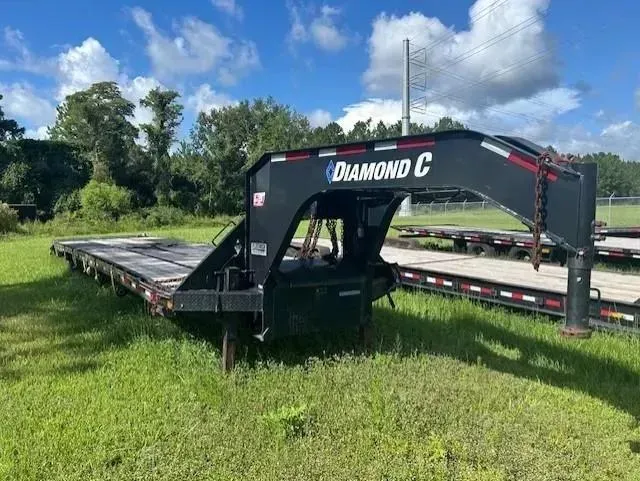 2021 Diamond C Trailers 40FT deckover Flatbed Trailer