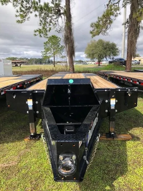 2025 Diamond C Trailers Flatbed deck over pintle Equipment Trailer