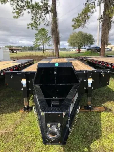 2025 Diamond C Trailers Flatbed deck over pintle Equipment Trailer