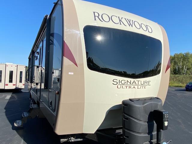 2017 Forest River Rockwood Signature Ultra Lite 8312SS Bunkhouse Travel Trailer 2017 Forest River Rockwood Signature Ultra Lite 8312SS Bunkhouse Travel Trailer