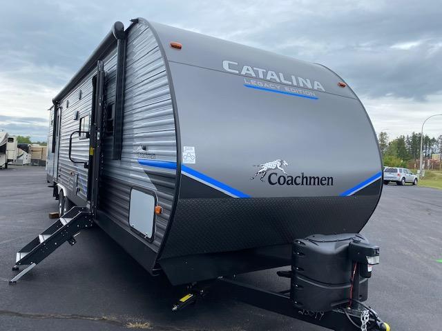 2022 Coachmen Catalina Legacy Edition 323BHDSCK Bunkhouse Travel Trailer 2022 Coachmen Catalina Legacy Edition 323BHDSCK Bunkhouse Travel Trailer