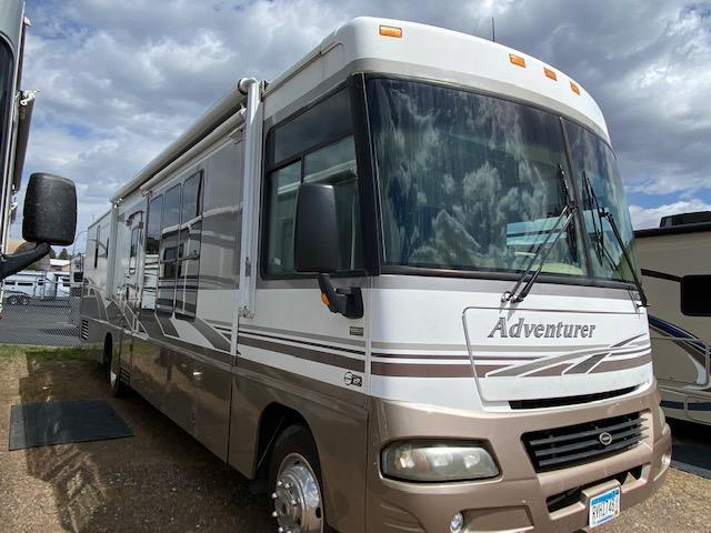2005 Winnebago Adventurer 38J Class A RV 2005 Winnebago Adventurer 38J Class A RV