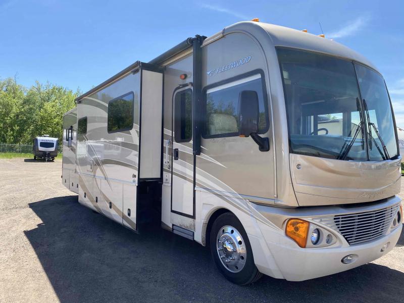 2008 Fleetwood Pace Arrow 38P Class A RV 2008 Fleetwood Pace Arrow 38P Class A RV