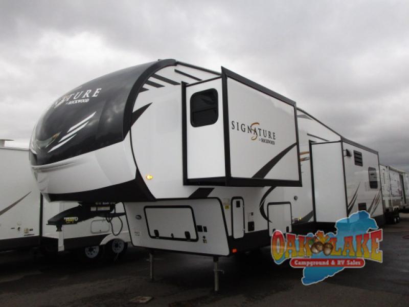 2020 Forest River Rockwood Signature Ultra Lite 8299SB 2020 Forest River Rockwood Signature Ultra Lite 8299SB