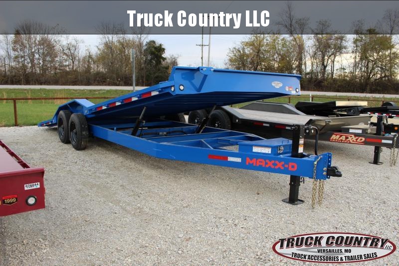2021 MAXXD T8X power tilt Equipment Trailer 2021 MAXXD T8X power tilt Equipment Trailer