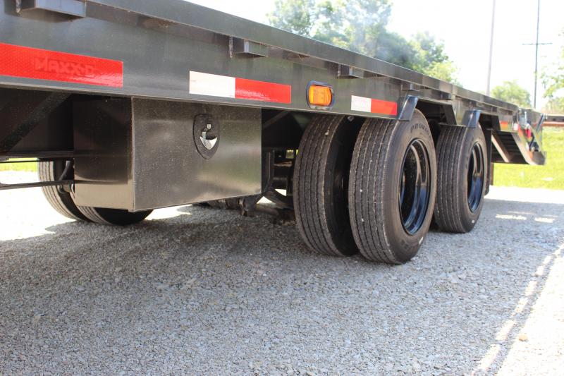 2021 MAXXD LHX 32' gooseneck Flatbed Trailer Near Me