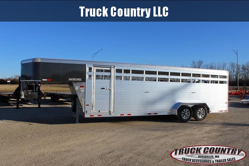2021 Sundowner Trailers 6.9x24 Rancher Express gooseneck Livestock Trailer 2021 Sundowner Trailers 6.9x24 Rancher Express gooseneck Livestock Trailer