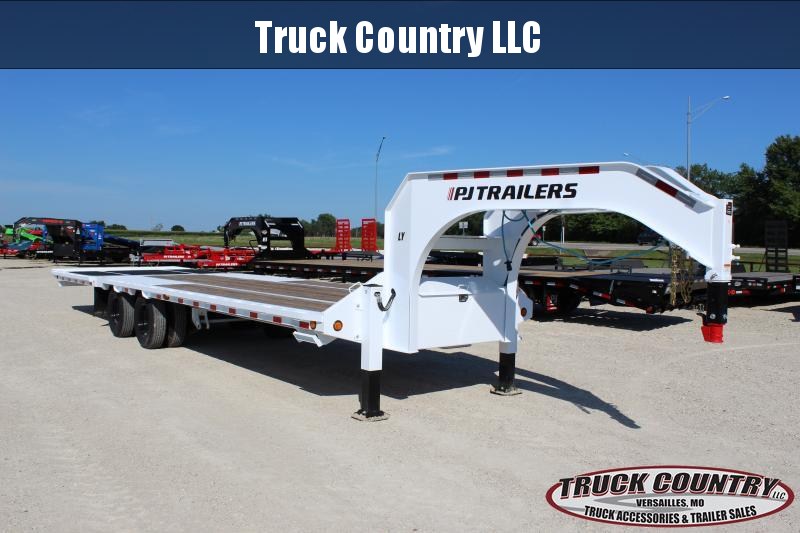 2022 PJ Trailers 102" x 32' LY 2022 PJ Trailers 102" x 32' LY