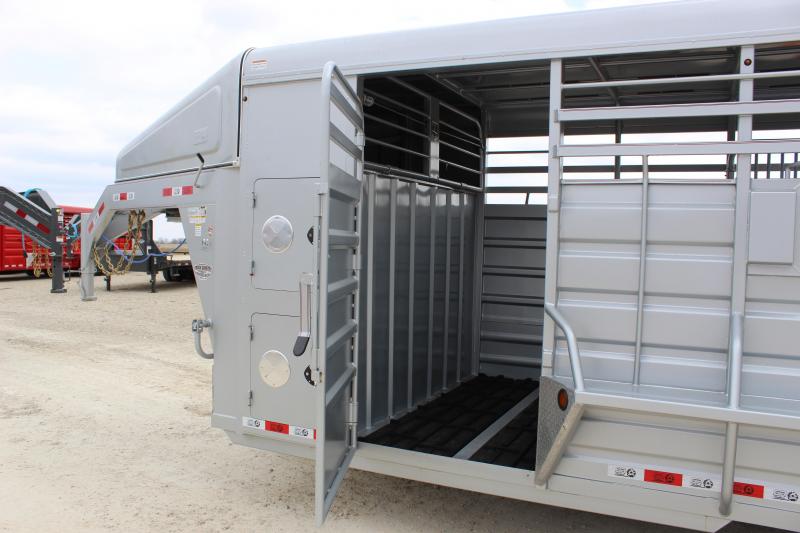2022 GR Trailers 6.8x24 gooseneck w/tack room & dog boxes Livestock