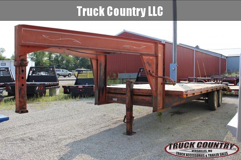 1986 Starlite Trailers 24' gooseneck Flatbed Trailer 1986 Starlite Trailers 24' gooseneck Flatbed Trailer