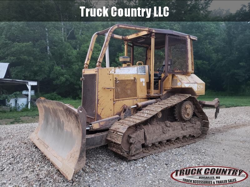 2000 Caterpillar D5M Dozer 2000 Caterpillar D5M Dozer