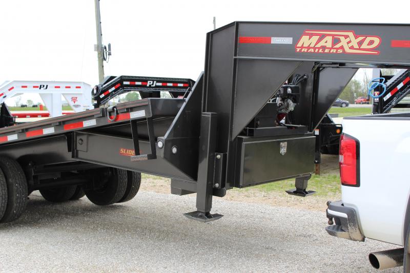 2019 MAXXD TTX SLIDEX 32' gooseneck tilt Flatbed Trailer Near Me
