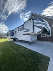 used Fifth Wheel Trailers Grand Design RV  for sale, in Commerce City, CO Thumbnail 32
